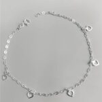 TORNOZELEIRA COM CORAÇÕES VAZADOS