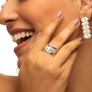 ANEL 5 FIOS CRAVEJADO COM ZIRCÔNIA