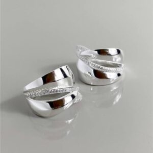 ANEL LARGO COM FIO CRAVEJADO