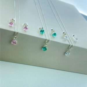 CONJUNTO BRINCO, PINGENTE E CORRENTE