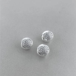 SEPARADOR ABAULADO COM CORAÇÃO CRAVEJADO